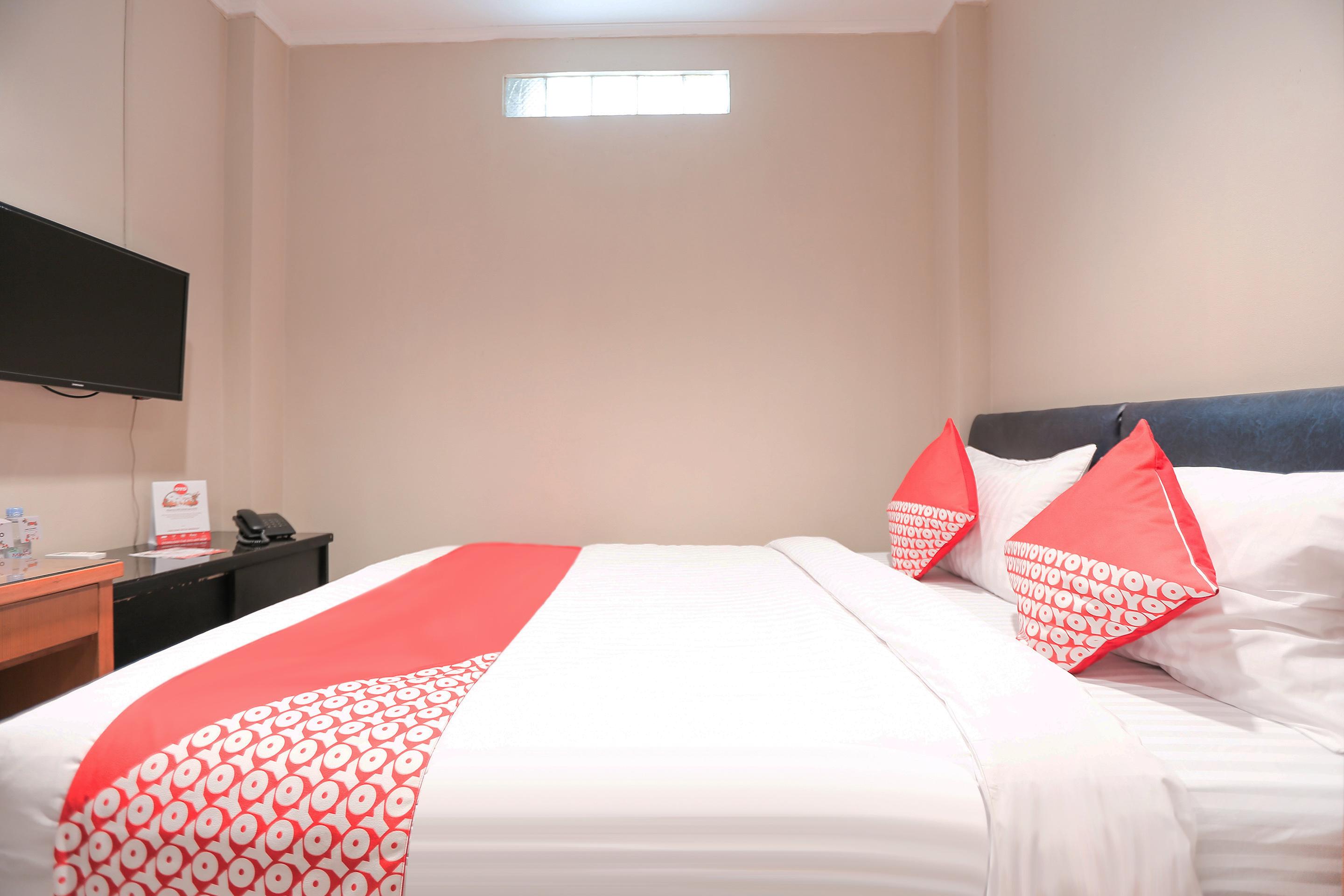 Oyo 117 Blueberry Homestay Джакарта Экстерьер фото