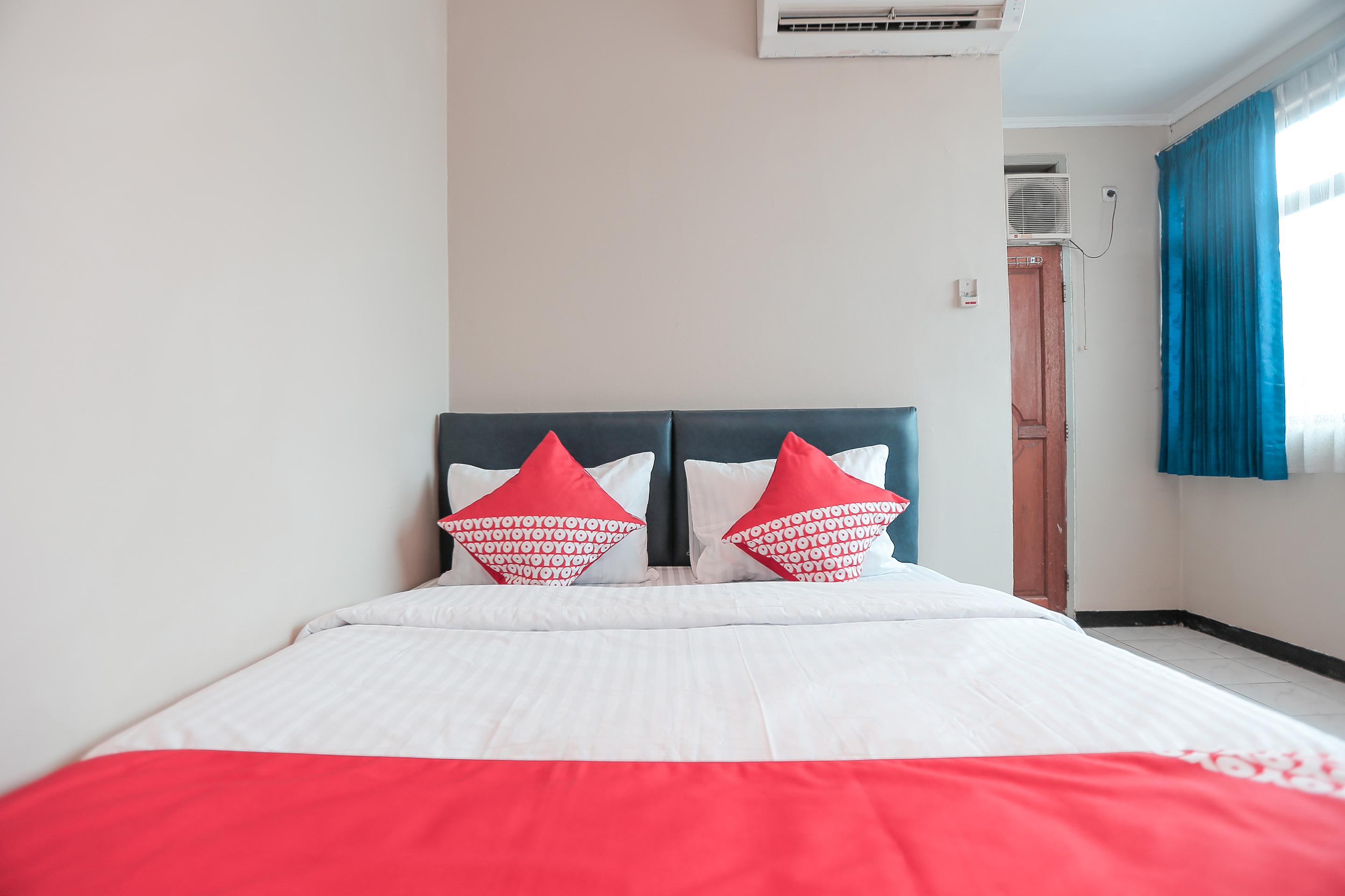 Oyo 117 Blueberry Homestay Джакарта Экстерьер фото